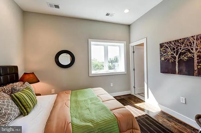 1200 Staples St NE #3 — Photo 12