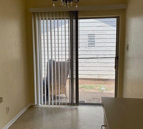 4th image of 5836 Locke Ave APT 101