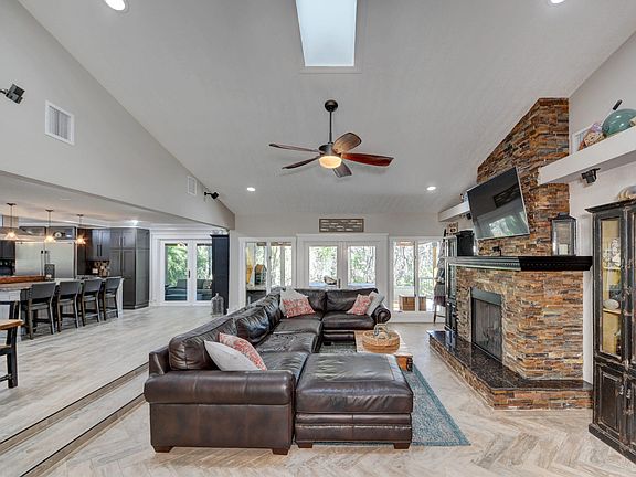 5th image of 3790 Wild Orchid Ln