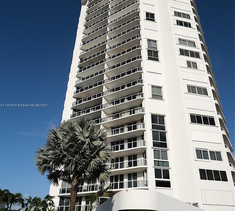 1st image of 3801 NE 207th St #2302