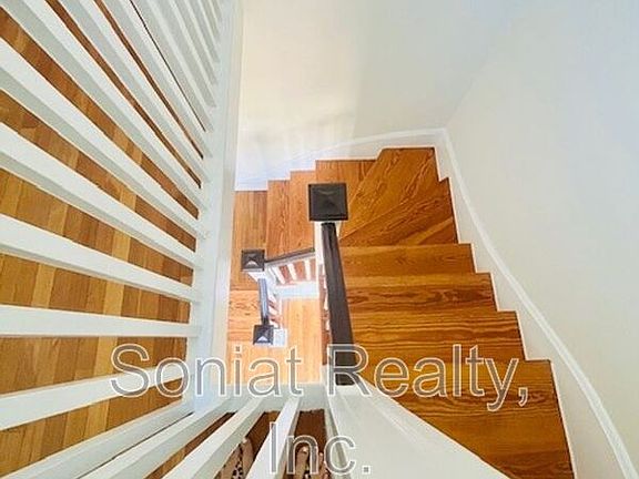 5th image of 3215 Nashville Ave
