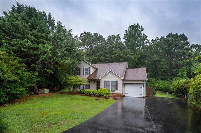 1st image of 2898 Sir Charles Ct
