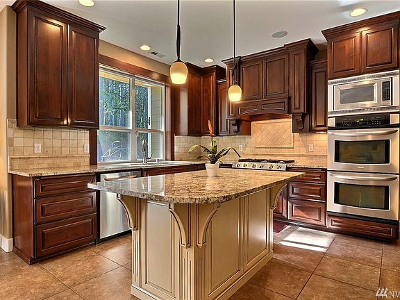 3rd image of 1302 Mowitch Drive Fi