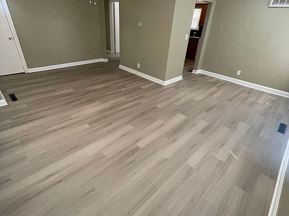 4th image of 6619 Bruner Ln