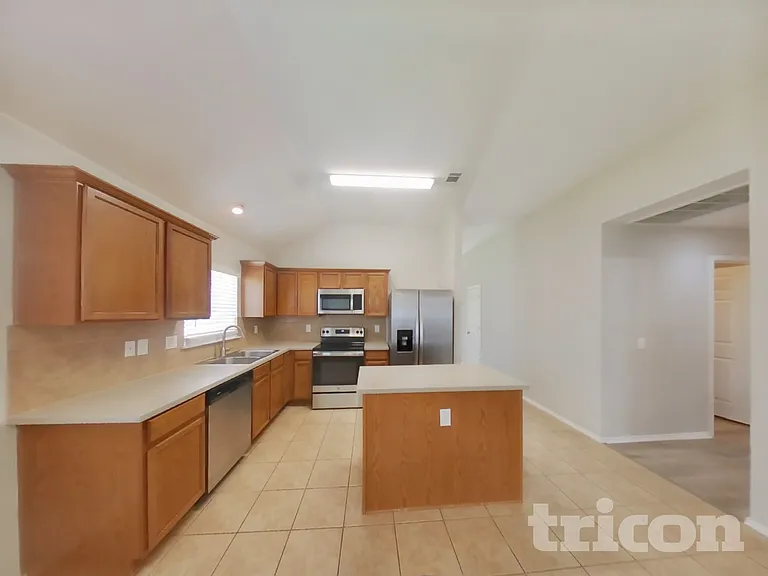 120 Bison Meadow Dr — Photo 4