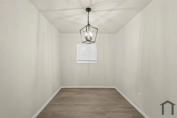 436 Carver St — Photo 7