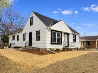 4076 North 93rd STREET, Wauwatosa, WI 53222