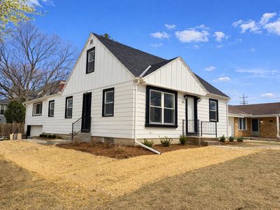 4076 North 93rd STREET, Wauwatosa, WI, 53222
