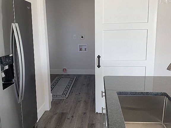 3rd image of 5609 Pointe Dr