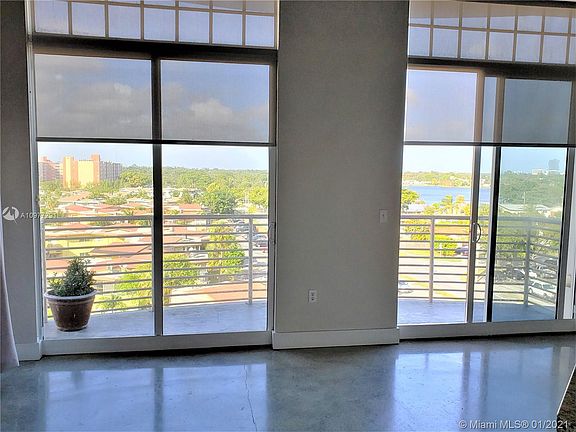 3rd image of 1791 Miami Gardens Dr #504