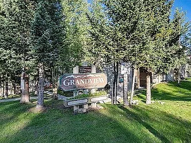 2 bed, 2.0 bath, 861 sqft, $2,850 — Photo 2