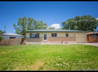 903 Cleveland Ave, Cheyenne, WY 82001