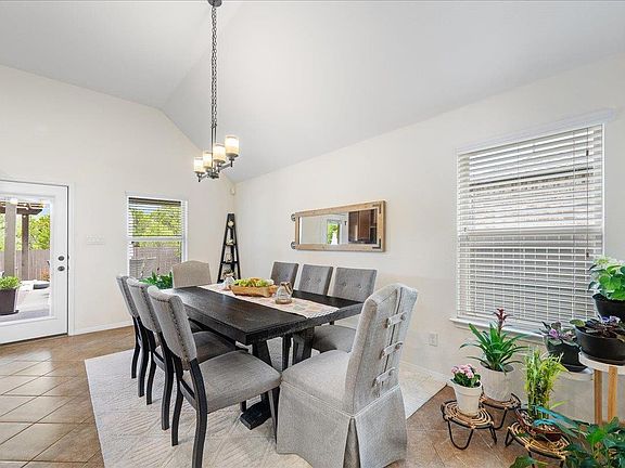 5th image of 3000 Rio Verde Dr
