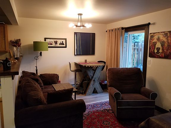 3rd image of 625 N 5th Ave APT S