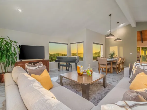 2817 N Mountain Ave, Claremont, CA 91711