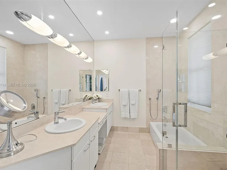 21103 NE 38th Ave — Photo 28