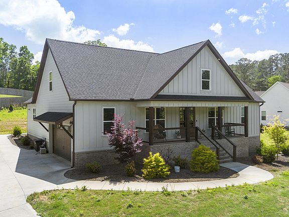 3rd image of 879 Dedmon Rd