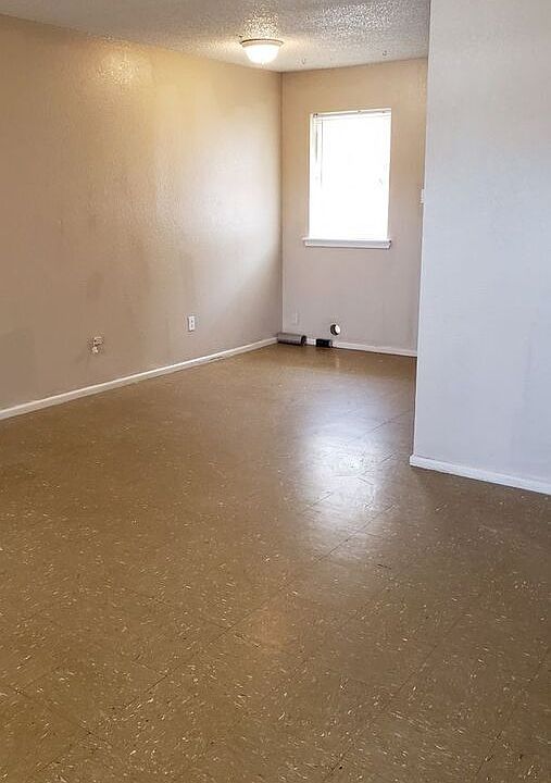1st image of 645 S Crosby St