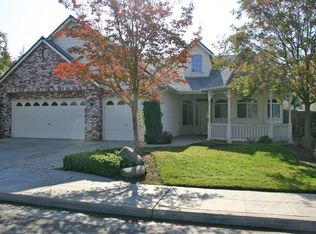 1817 E Sawgrass Ave, Fresno, CA 93730