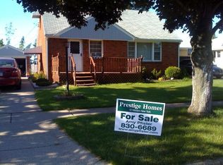 60 Robin Ln, Buffalo, NY 14224