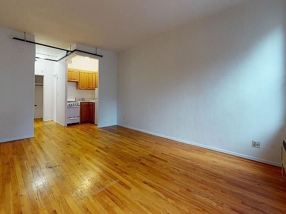 4th image of 345 E 76th St APT 3A