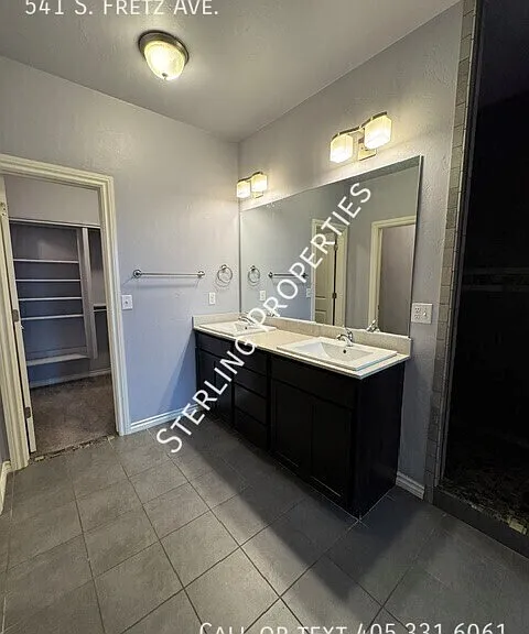 541 S Fretz Ave — Photo 18