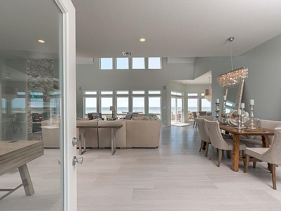 4th image of 19023 Kahala Dr E