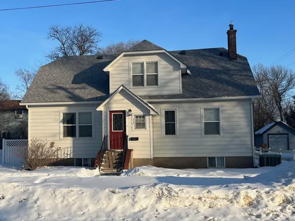 337 5th St SE, Huron, SD 57350