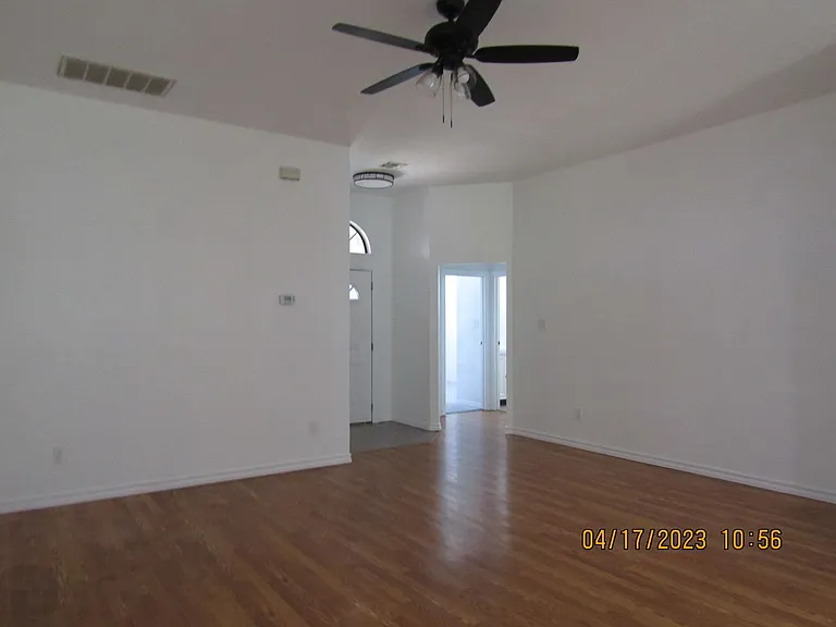 4104 SW Wendy Dr — Photo 10