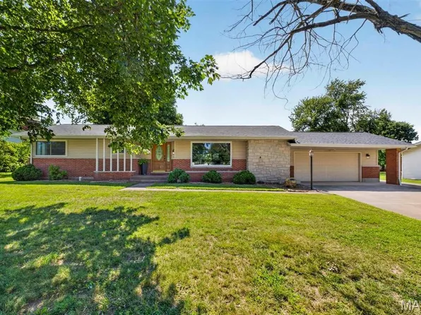 1007 Hillcrest Dr, Sparta, IL 62286
