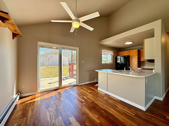 5th image of 270 N Cedar Ct
