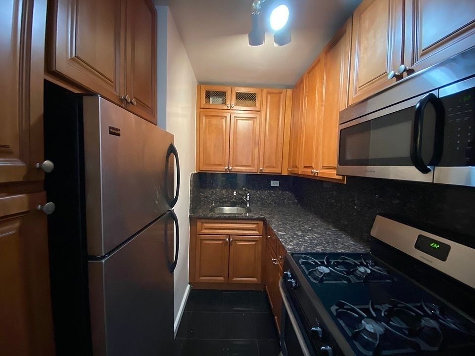 1st image of 71-40 112th St #333