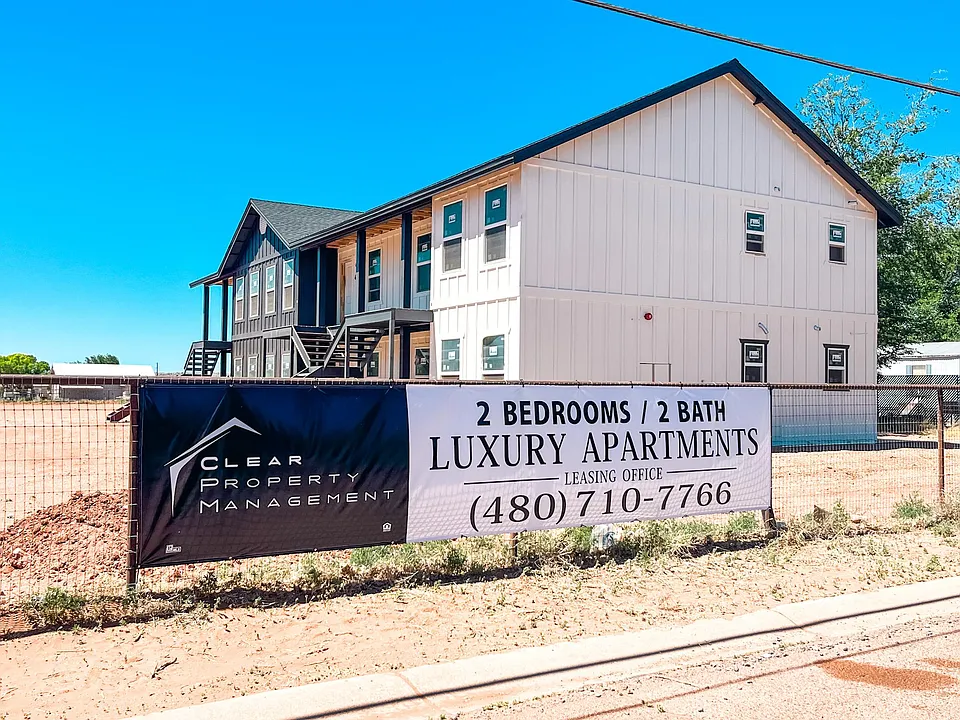 201 W Center St #1-6