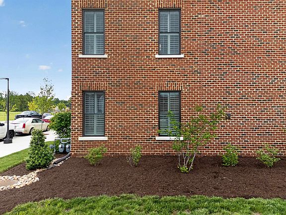 5th image of 330 Midtown Way #330