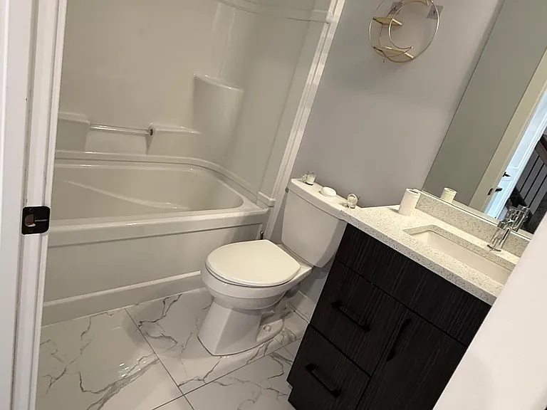 3557 Colonel Talbot Rd #3 — Photo 17