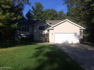 2600 Huron Trl, Muskegon, MI 49445