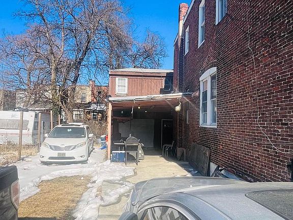 2nd image of 441 Atlantic Ave