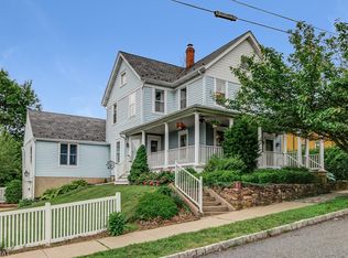 10 Taylor St, High Bridge, NJ 08829