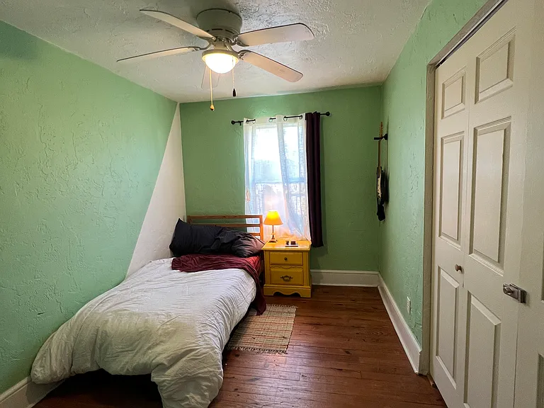735 NW 7th St — Photo 26