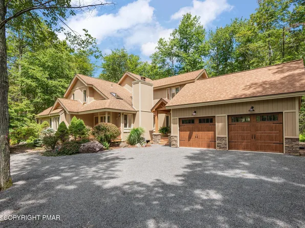 111 Red Fox Cres, Pocono Pines, PA 18350