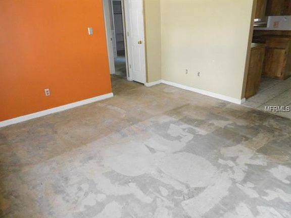3rd image of 4828 Birchmont Pl