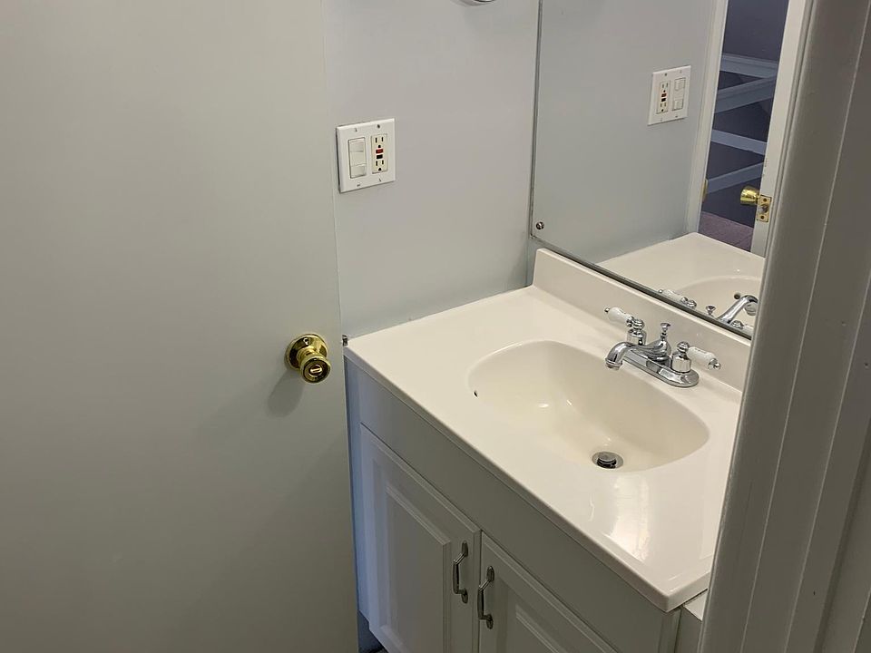 1st image of 3639 Shaw Ave