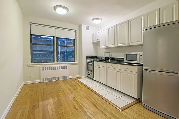 Rented by Stonehenge NYC LLC | media 4