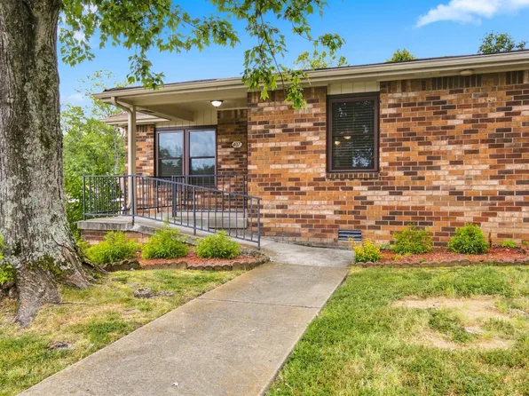 407 Deer Lake Dr, Nashville, TN 37221