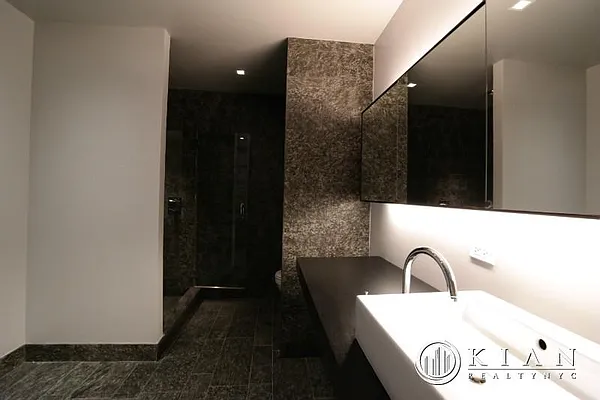 Sold by Kian Realty | media 2