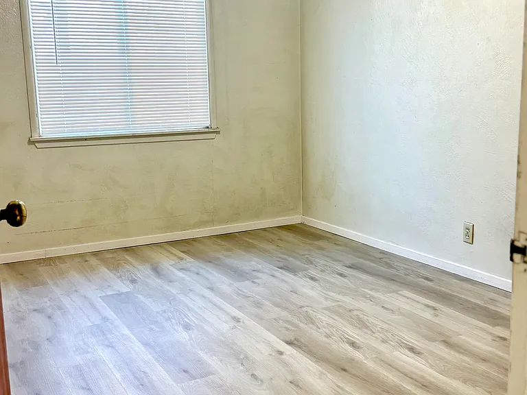 1090 Myrtle St #2 — Photo 5