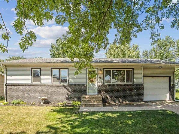 116 Abbey Dr, Geneseo, IL 61254