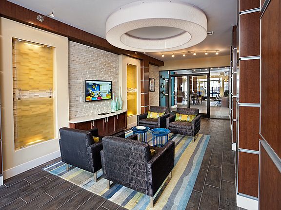 Clubhouse Lobby