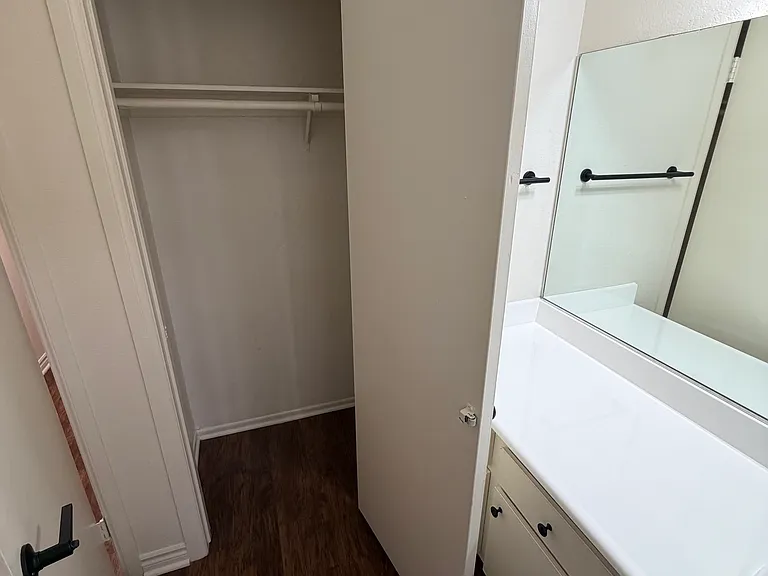 Rancho Vista Apartments — Photo 11