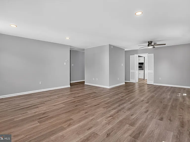 4202 Marble Ln — Photo 7